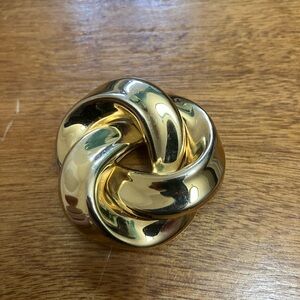 Vintage Gold Knot Scarf Clip